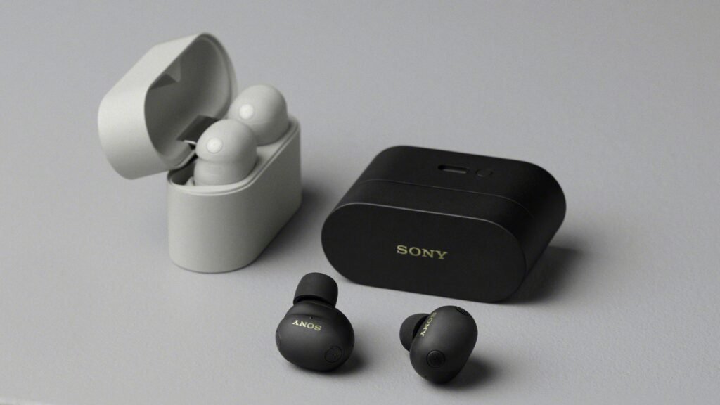 Dwie opcje kolorystyczne - czarna i biała - nowych słuchawek od Sony